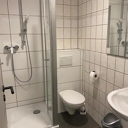 Ferienzimmer Nr 25 民宿 巴特诺因阿尔-阿尔韦勒